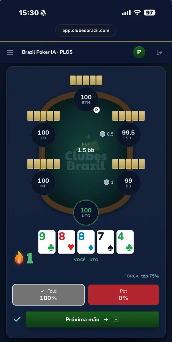 Mesa de treino do Trainer de IA com mão pré-flop de PLO5